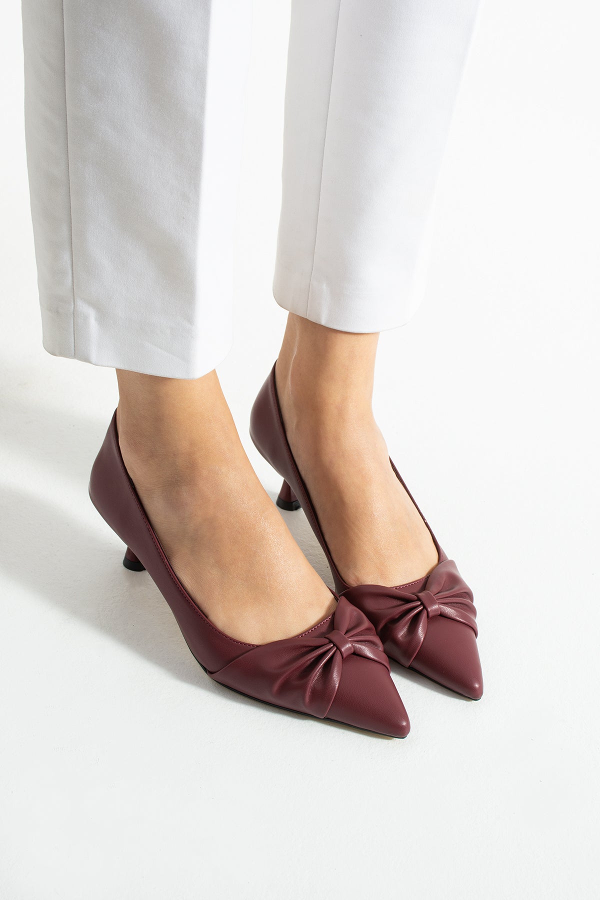 Bow Detailed Kitten Heeled Shoes 5 cm Comfortable