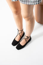 Ela Bağcıklı Balerina