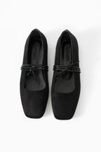 Ela Bağcıklı Balerina