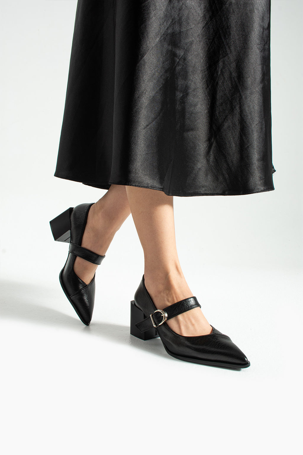 Sivri Burun Topuklu Ayakkabı 6cm - Mary Jane Tarzı