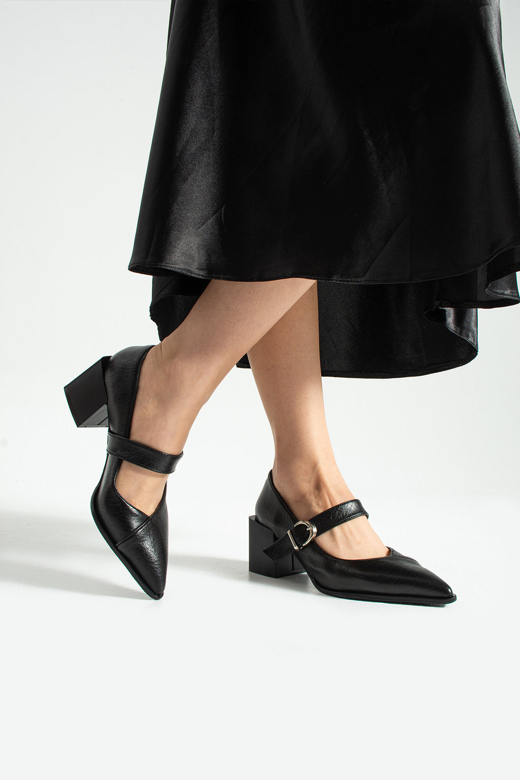 Sivri Burun Topuklu Ayakkabı 6cm - Mary Jane Tarzı