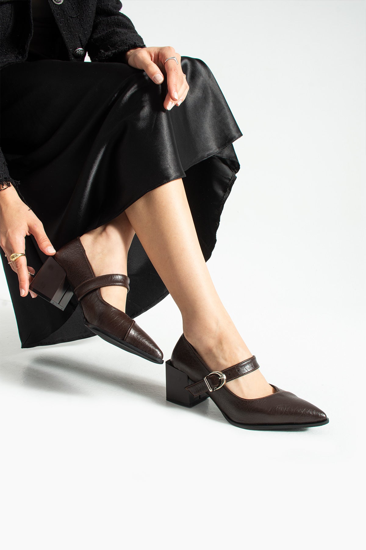 Sivri Burun Topuklu Ayakkabı 6cm - Mary Jane Tarzı