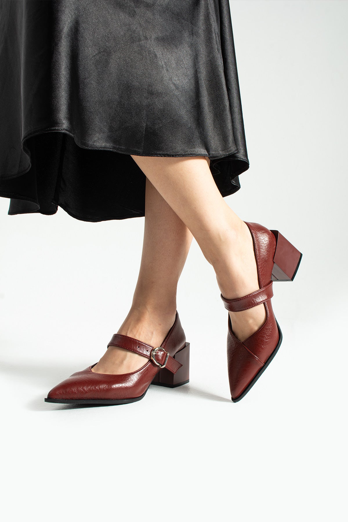 Sivri Burun Topuklu Ayakkabı 6cm - Mary Jane Tarzı