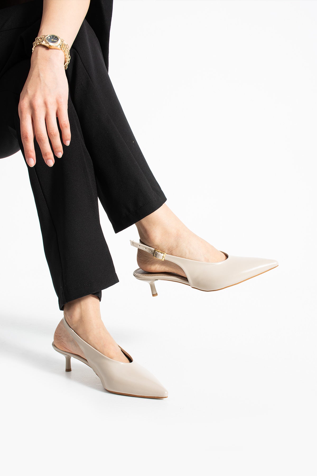 Mira Slingback