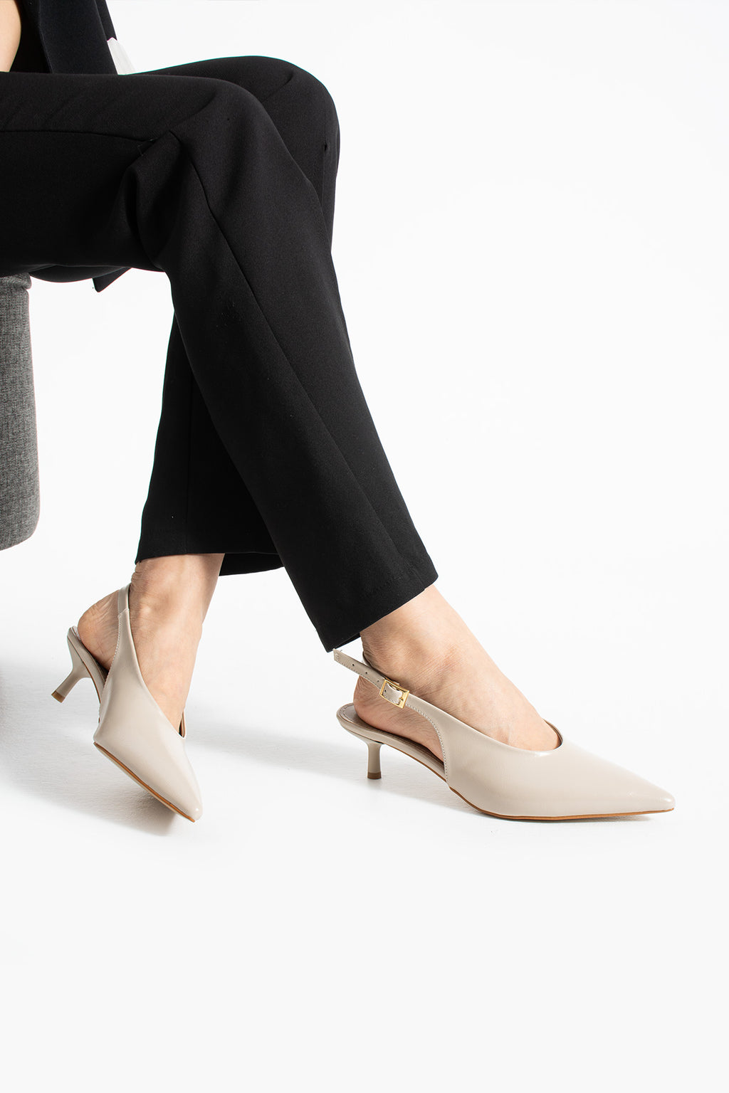 Mira Slingback