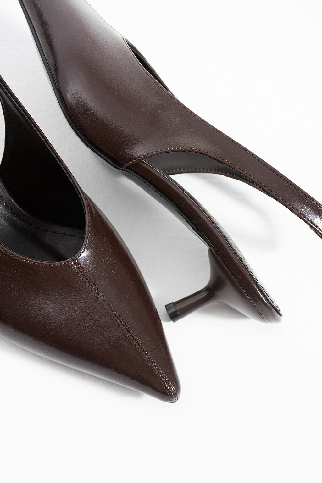 Vera Slingback