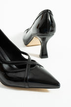 Çapraz Bantlı Şık Patent Topuklu Ayakkabı 7 cm